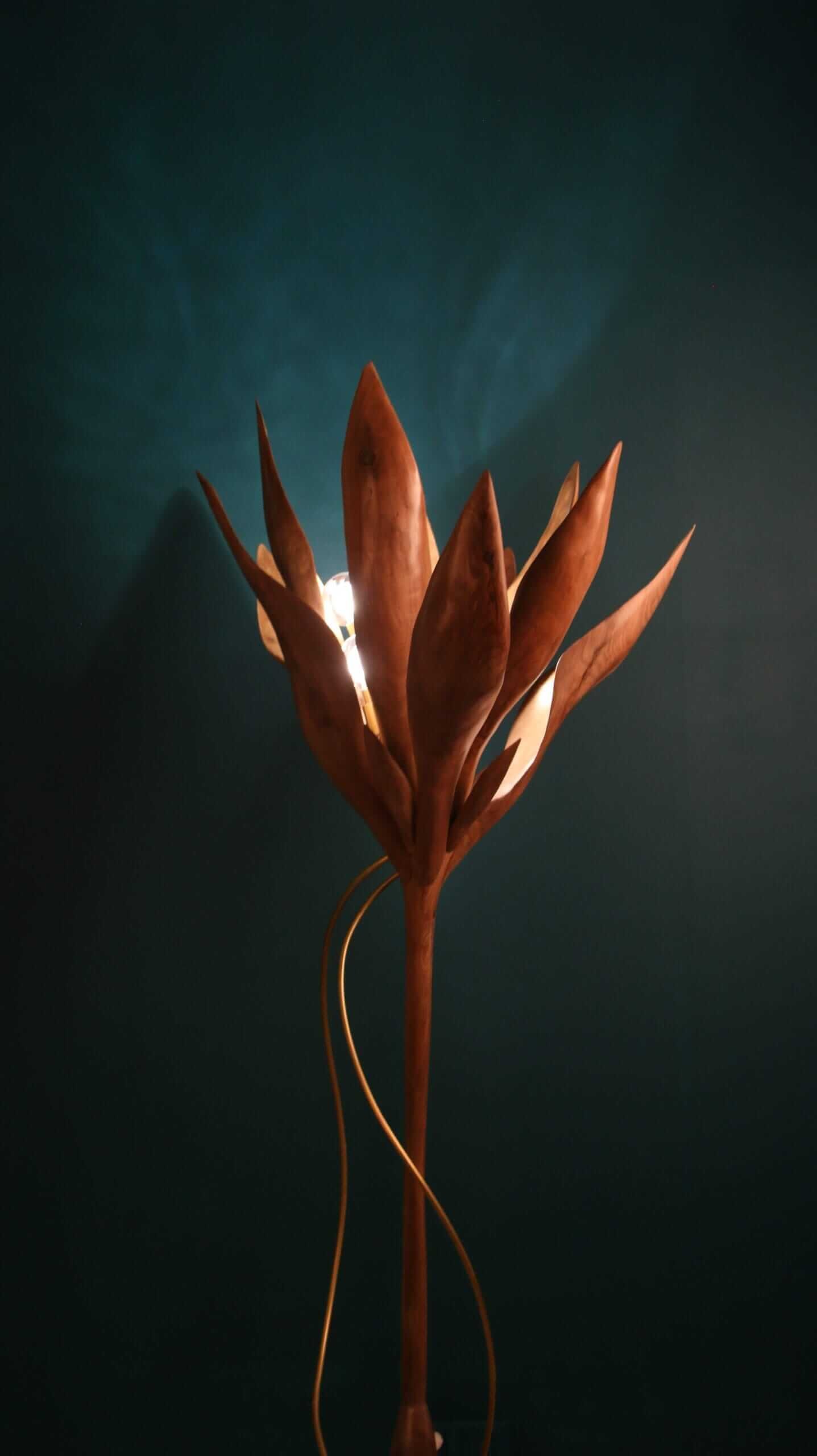 Mid Century Modern floor lamp Guardian by FlowlightDesign — handcrafted solid wood lighting with sculptural arched design