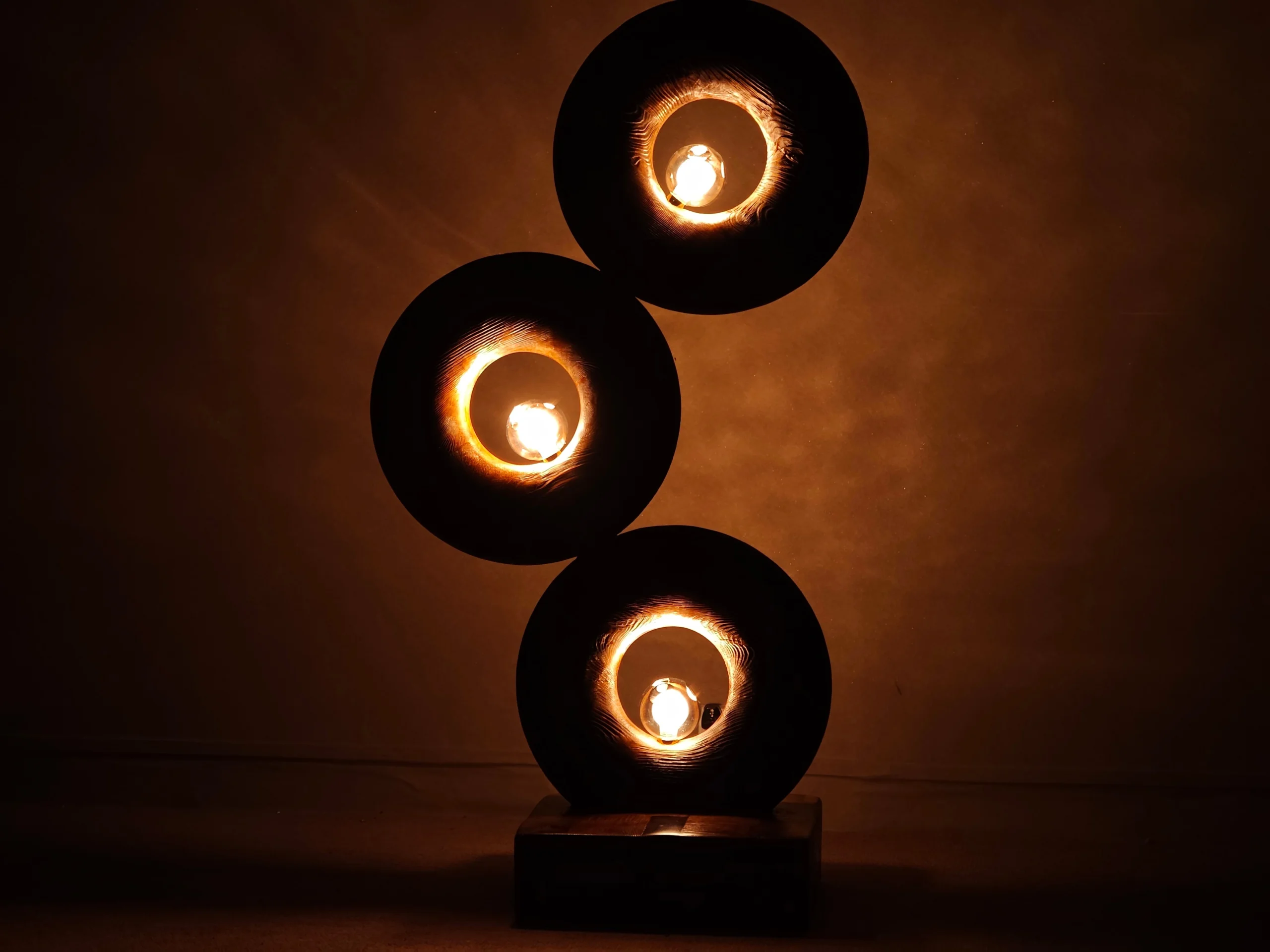 Artistic Handmade Orbit Floor Lamp by FLOWLIGHT scaled – Flowlight Design Artistic Handmade Orbit Floor Lamp by FLOWLIGHT scaled | Flowlight Design