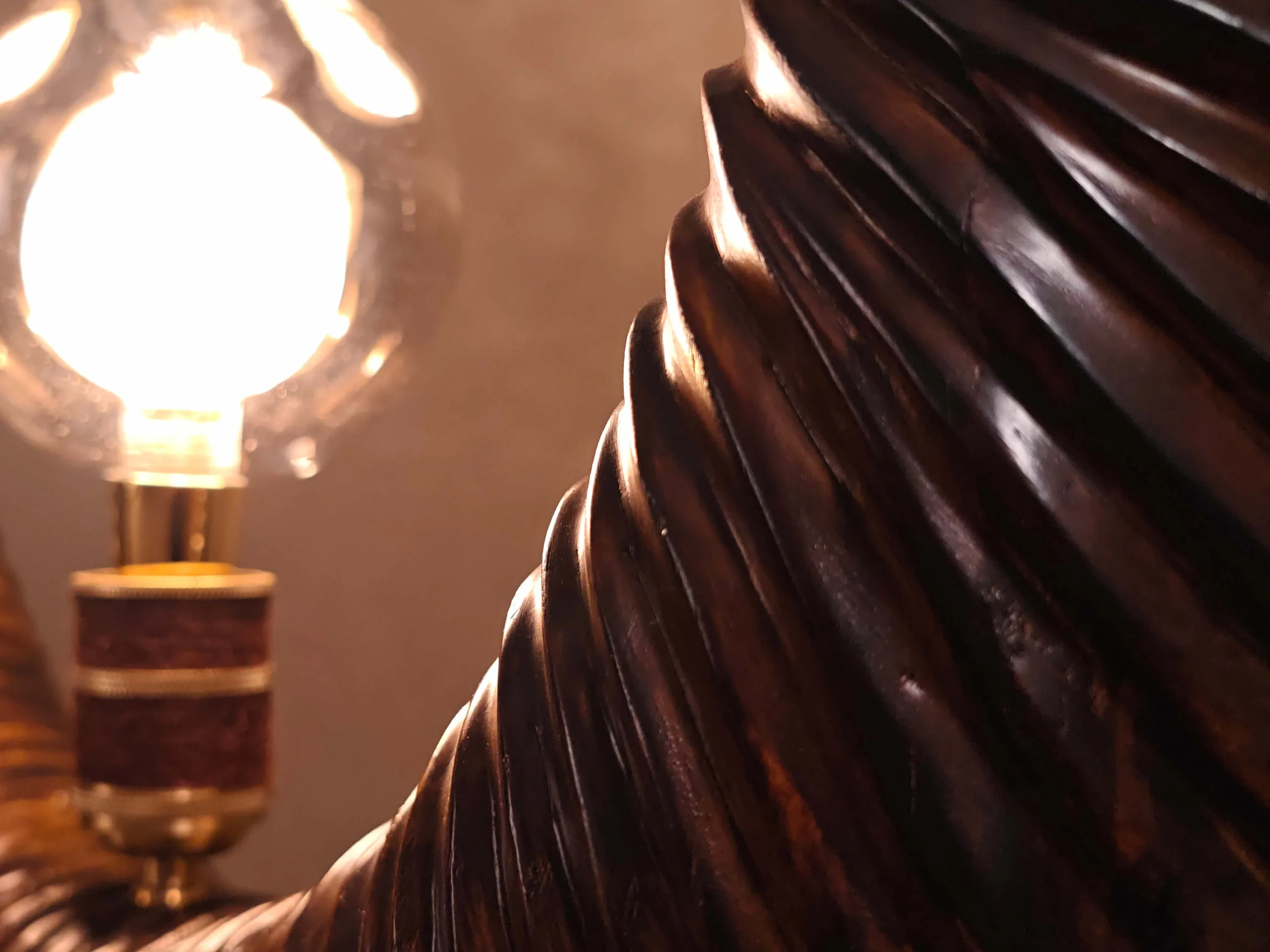 Close Up of Artistic Handmade Wooden Floor Lamp scaled – Flowlight Design Close Up of Artistic Handmade Wooden Floor Lamp scaled | Flowlight Design